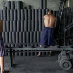 Li Xiaofei, “Assembly Line — No. 11,” 3 channel video, silent / color / HD / PAL / 04'00', 04'00', 04'00', 2012 Li Xiaofei, “Assembly Line — No. 11,” 3 channel video, silent / color / HD / PAL / 04'00', 04'00', 04'00', 2012