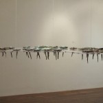 阴影数字，陶瓷有和机玻璃， 2010 