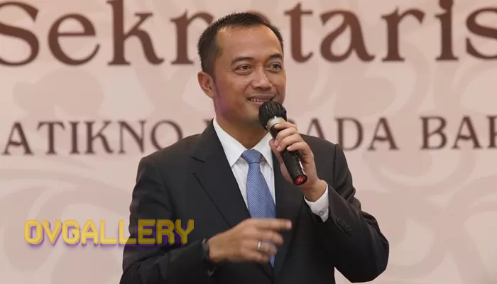 Hasto Ancam Bongkar Skandal Elite Politik, Mensesneg Tanggapi: “Memangnya Ada?”