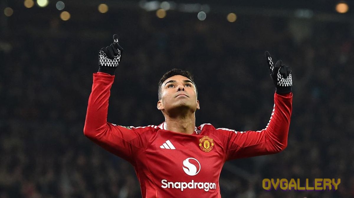 Casemiro Belum Ingin Bicara soal Masa Depannya di Manchester United